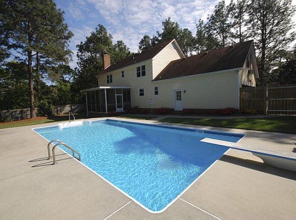 3rd image of 1831 Huckleberry Dr