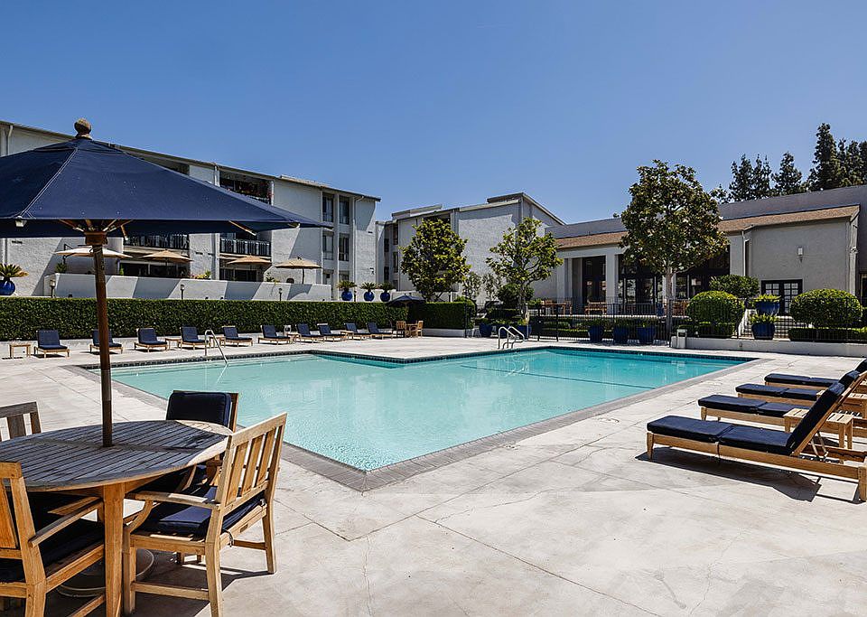 The Villas at Woodland Hills Apartment Rentals with Virtual tours