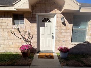 1208 S Diplomat Dr, Pharr, TX 78577