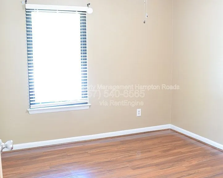 826 Maywood Cir — Photo 15