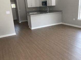 555 E Railroad Ave #B, Denham Springs, LA 70726