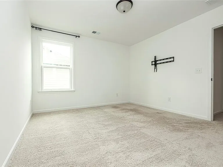 5575 Coltman Dr — Photo 38