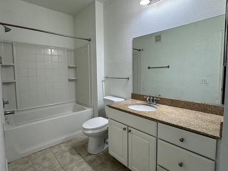 234 Southern Pecan Cir #202 — Photo 17
