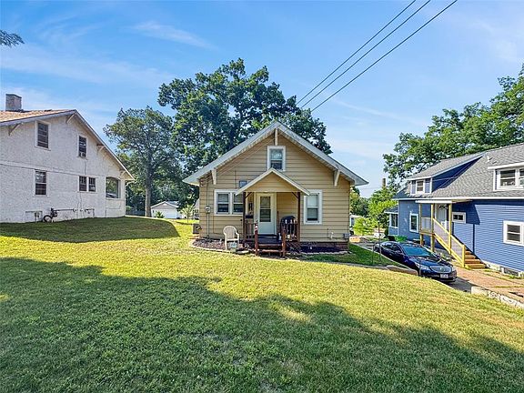 3rd image of 1542 Bellevue Avenue