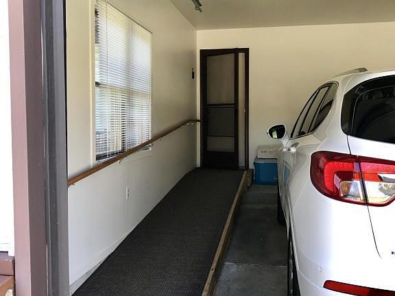 4th image of 2145 Wildfield Dr NE