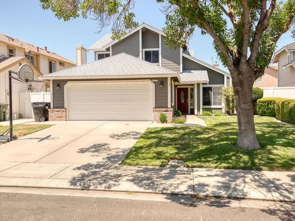 717 Milbank Dr, Modesto, CA 95357