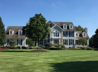 7565 Stockwood Dr, Solon, OH 44139
