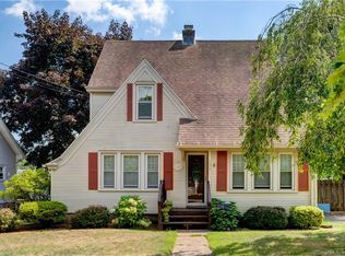 136 Roxbury Rd, New Britain, CT 06053