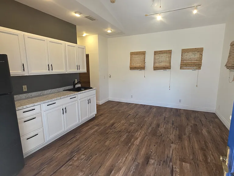 2740 Mountain View Dr #A — Photo 10