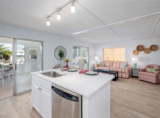 7 Poinsettia Dr, Fort Myers, FL 33905