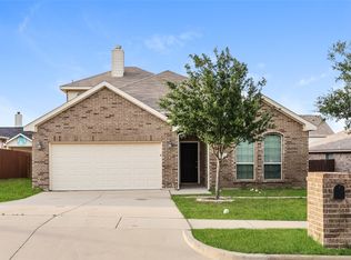 505 J R Stoff Dr, Azle, TX 76020