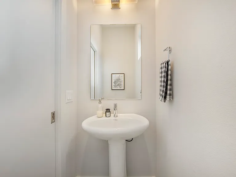 9060 Corsair Pl — Photo 16