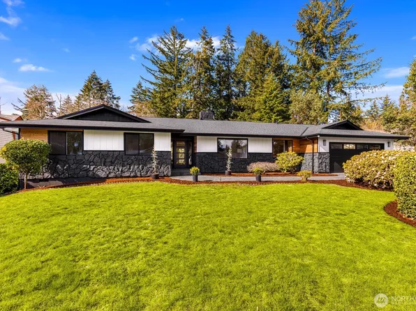 1206 Chambers St, Steilacoom, WA 98388