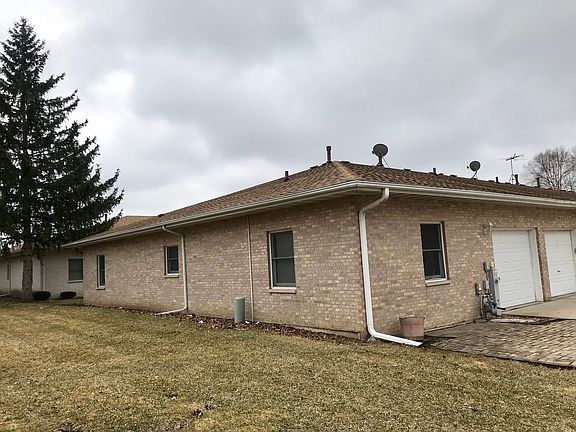 3rd image of 1070 Chovan Dr #1070