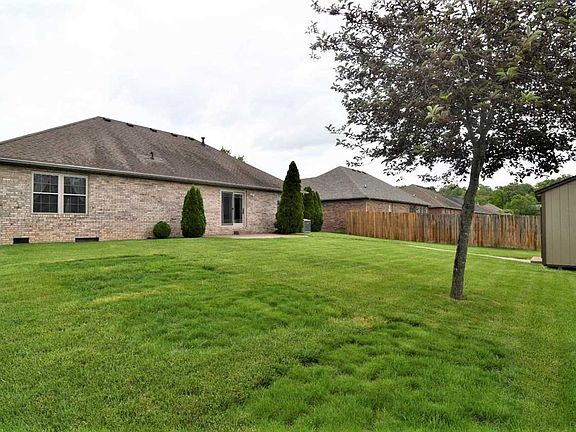 3rd image of 9211 Overland Dr