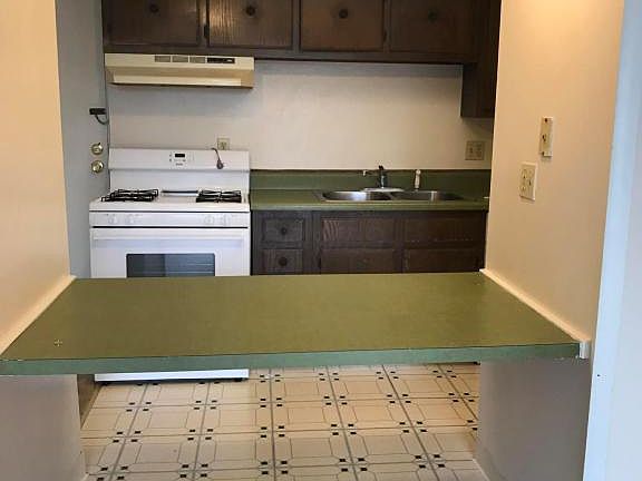 4th image of 51 King Arthur Blvd