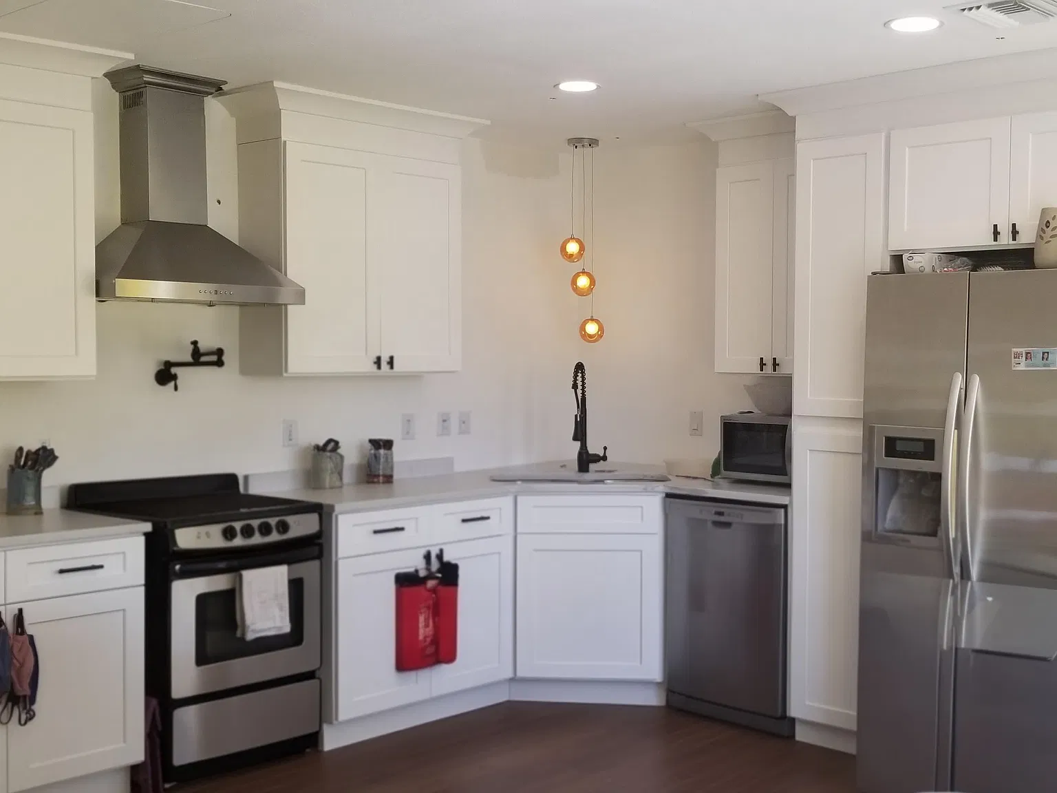 3 bed, 1200 sqft, $3,500 — Photo 4