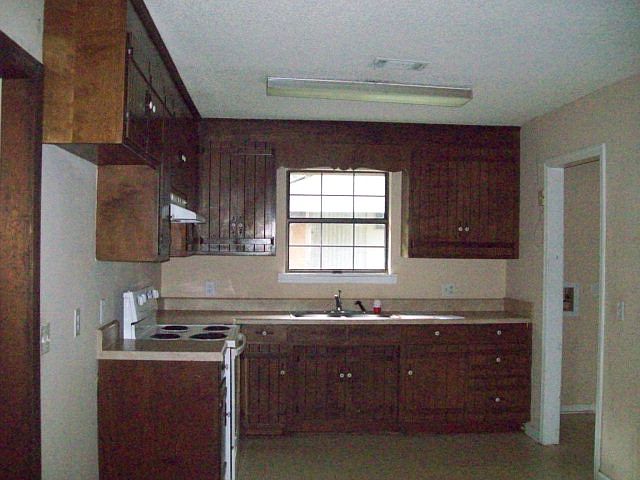 2nd image of 978 Dewberry Rd