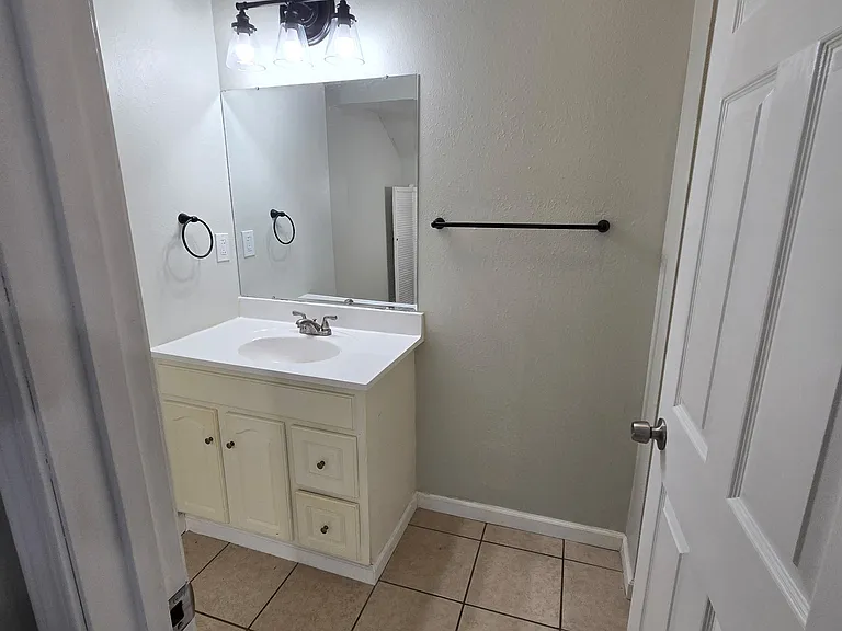 1306 W Main St #1 — Photo 1