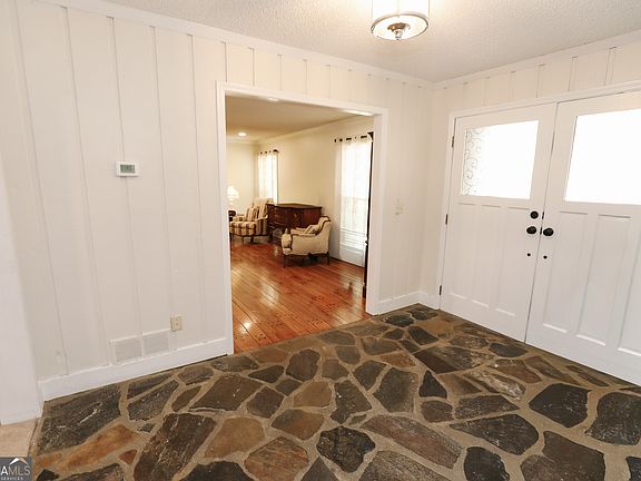 5th image of 1017 Bruce Jackson Rd
