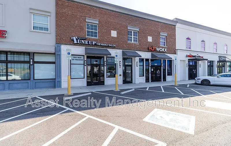 2 bed, 2.0 bath, 855 sqft, $1,600 — Photo 4