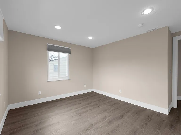 3383 Paris Blvd — Photo 18