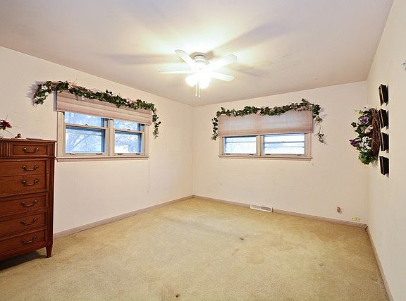 5th image of 10404 Linder Ave