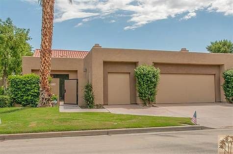 Double car + golf cart garage / private gated entry