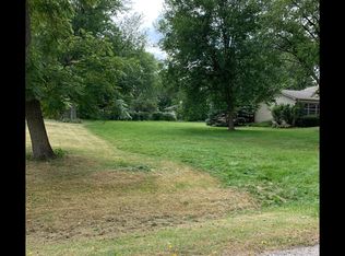 1709 Cherrywood Ln, Lindenhurst, IL 60046