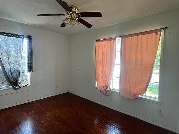 4th image of 4710 Bluebelle Ln