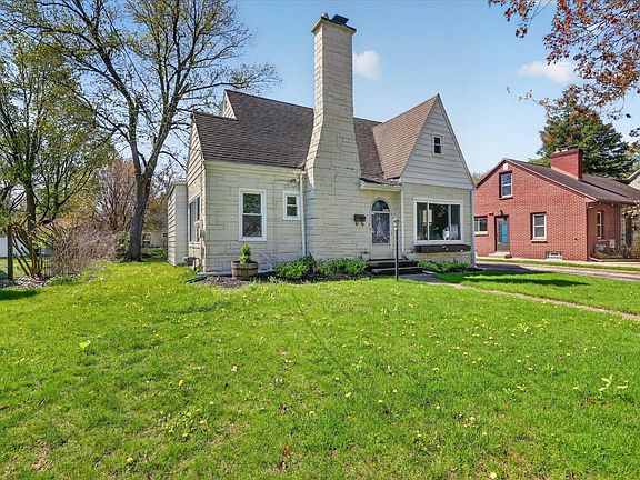 3rd image of 1422 Reycraft Dr