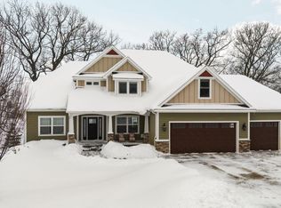 3149 Lake Meadows Cir, Traverse City, MI 49685