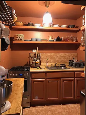 Rented by Candid Listings LLC | media 24