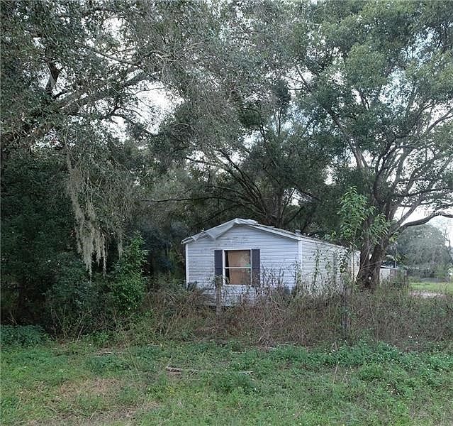 2nd image of 10413 Us Highway 301