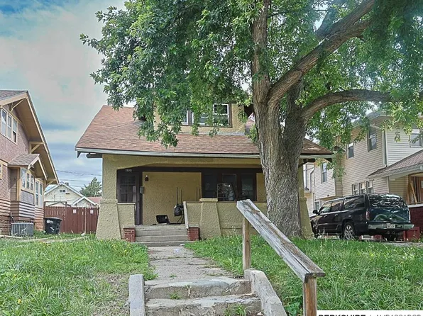 2870 Newport Ave, Omaha, NE 68112