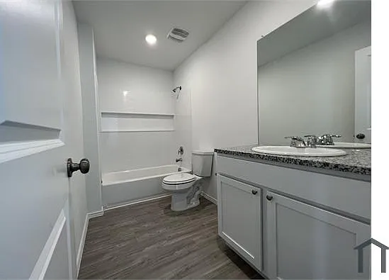 7202 Tides Trl #1 — Photo 13