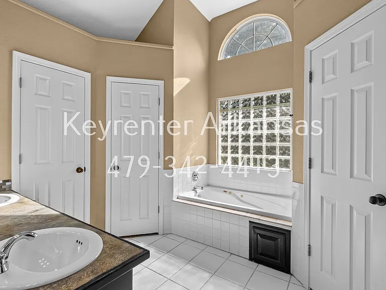 794 N Blazing Star Dr — Photo 17