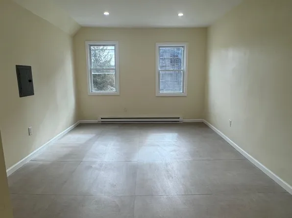 566-568 Newark Avenue image 4 of 11