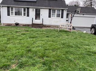 32 Vance Rd, Bristol, CT 06010