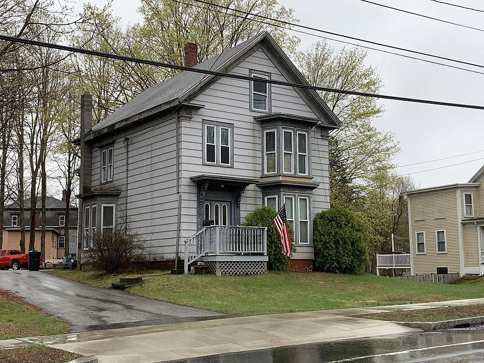 2nd image of 40 W Main St