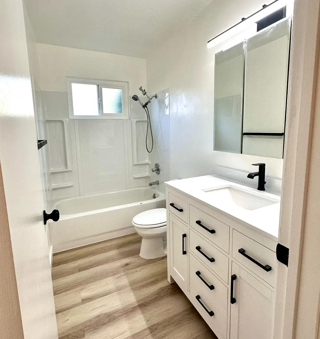 2 bed, 800 sqft, $2,800 — Photo 1