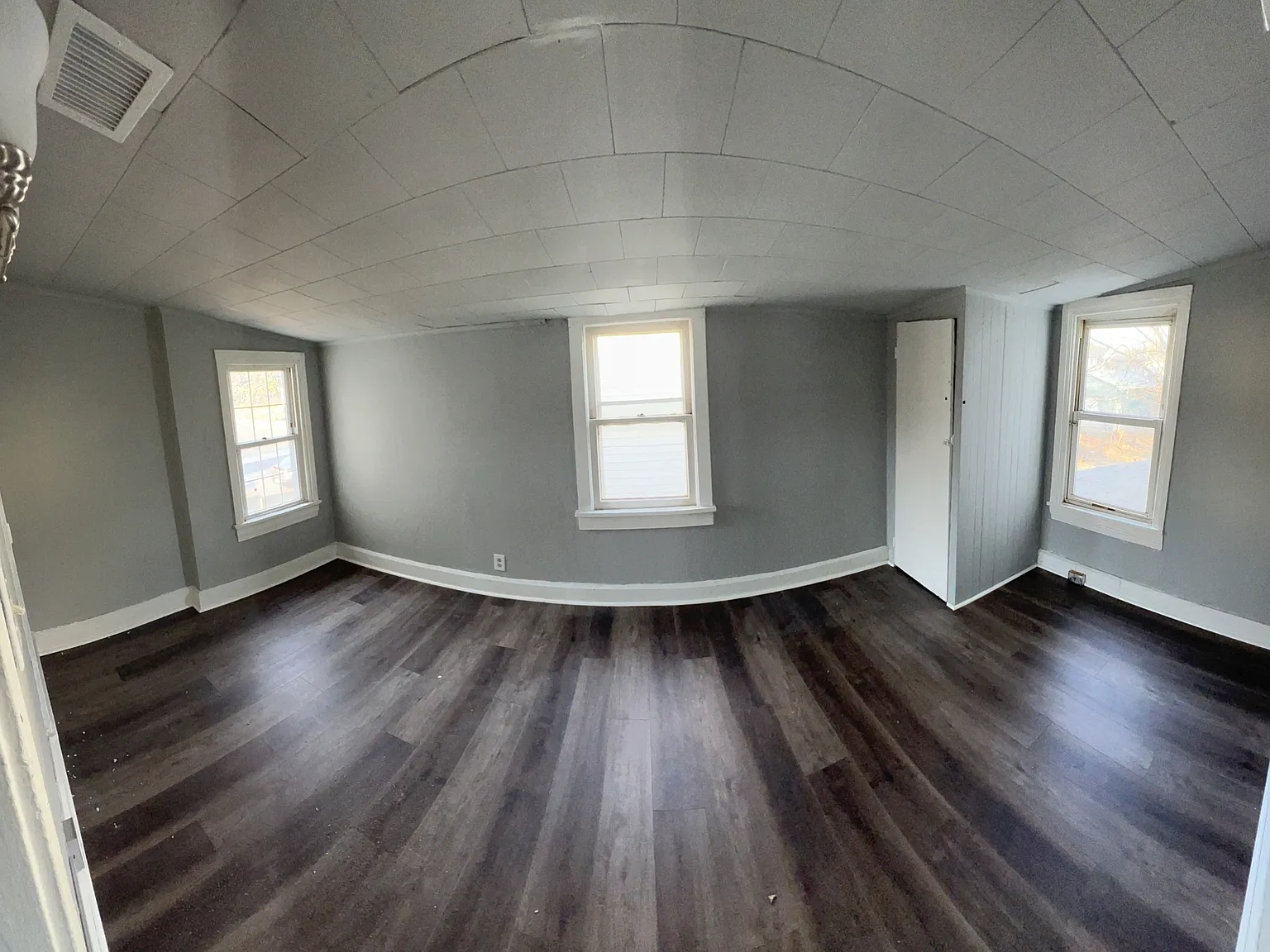 20 Olive Street - B — Photo 2