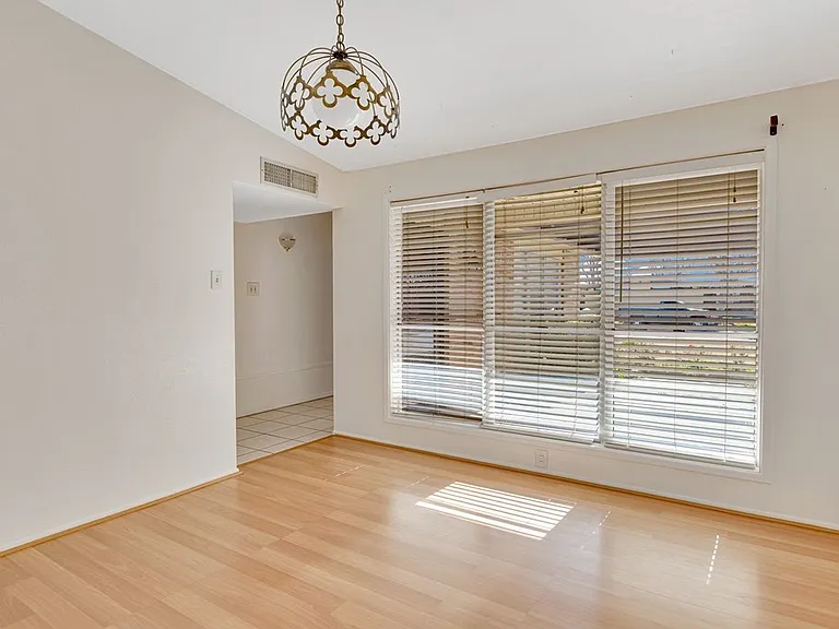 3524 W Shandon Ave — Photo 7