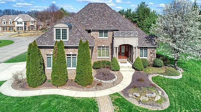11 Kensington Ct photo 1