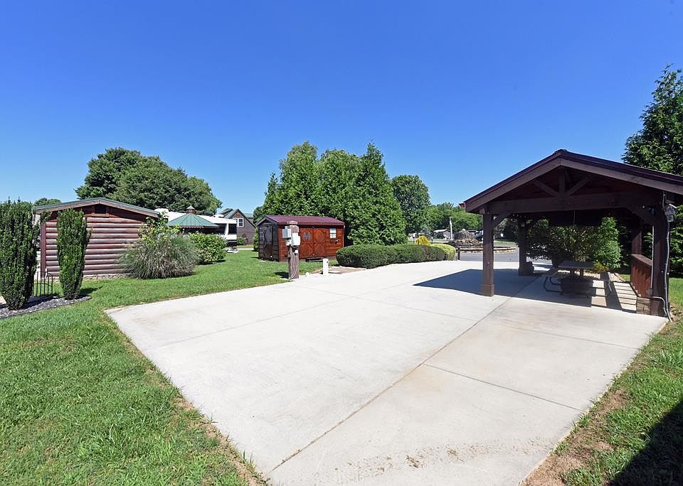 1st image of 122 Mountain Creek Rd