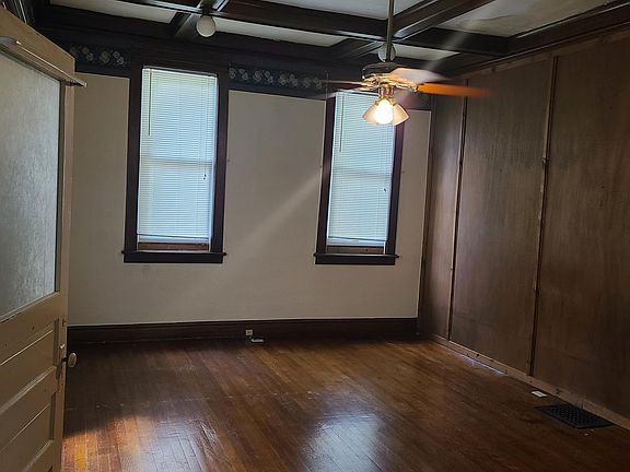 3rd image of 132 E Kansas Ave #B