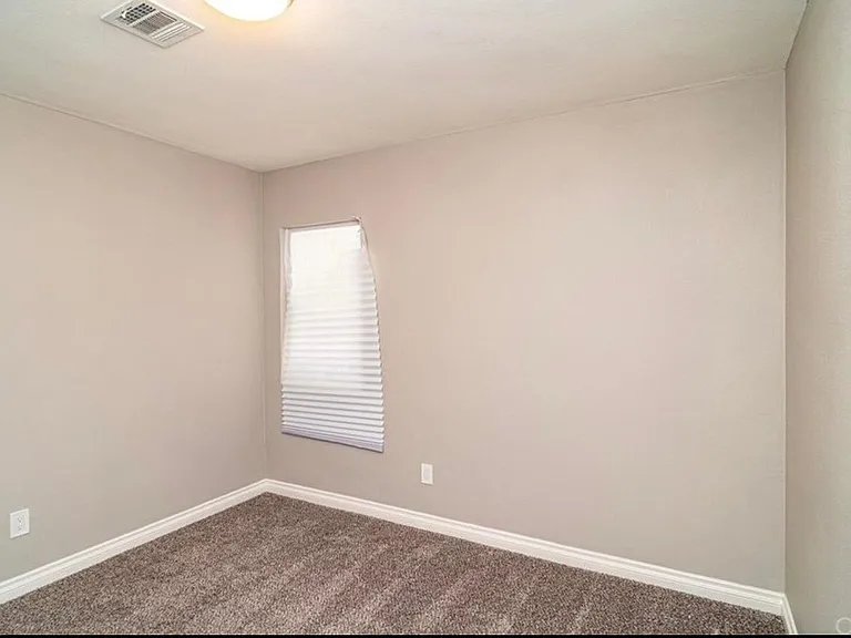 3531 Brynhurst Dr — Photo 12