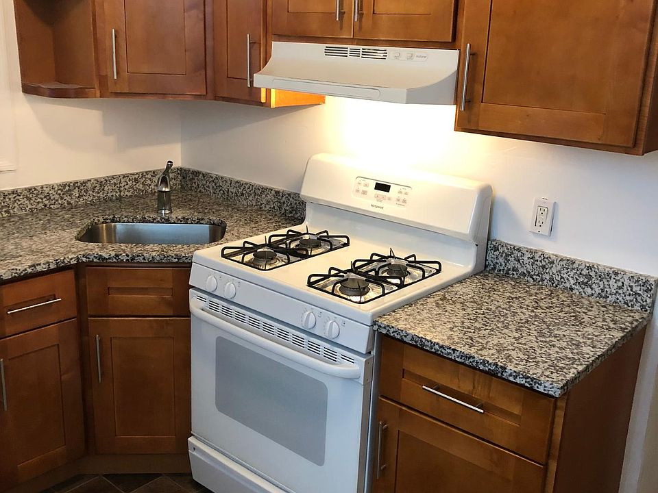 1st image of 2994 Lawton Ave