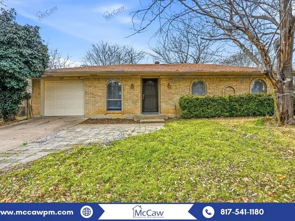 207 Evelyn St, Desoto, TX 75115