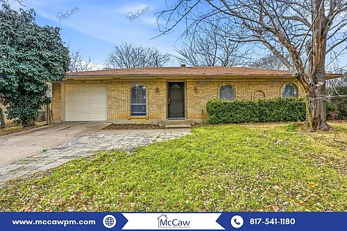 207 Evelyn St Photo 1